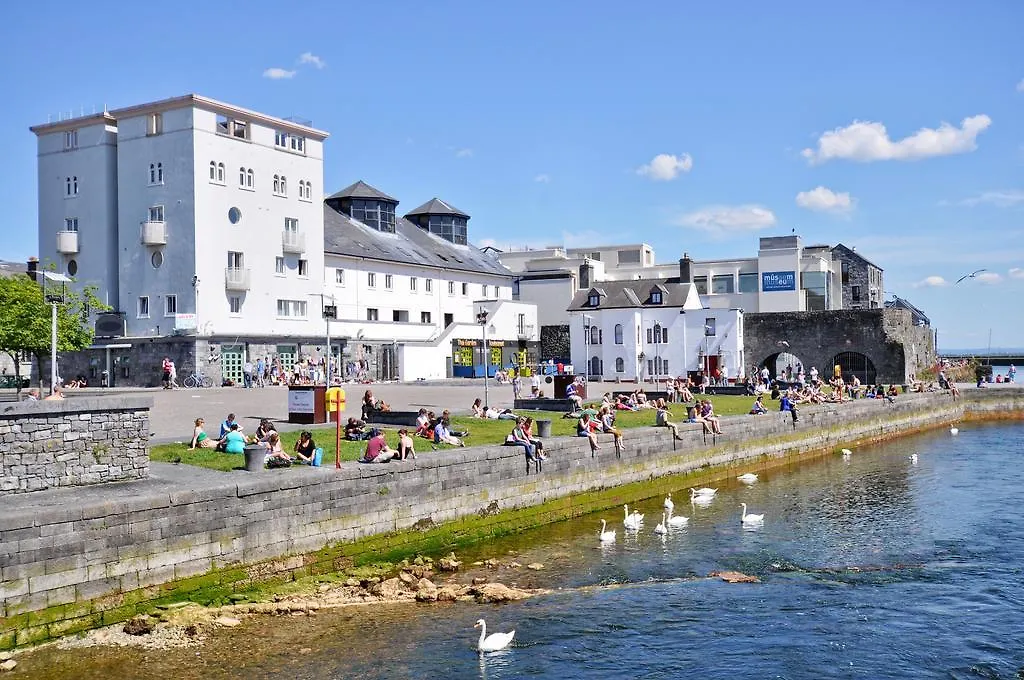 7 Earls Island Apartment Galway